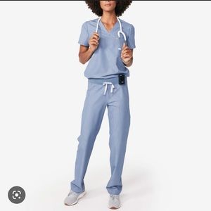 Figs Scrub Set
